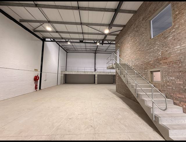 480M² WAREHOUSE FOR SALE IN FIRGROVE INDUSTRIAL ESTATE